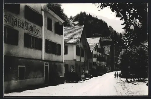 AK Pfäfers, Strassenpartie mit Gasthaus Taube