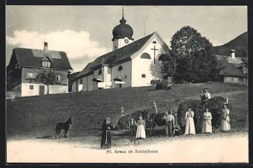 AK Hasle /LU, Heiligkreuz ob Schüpfheim, Kirche und Bauern bei der Heuernte