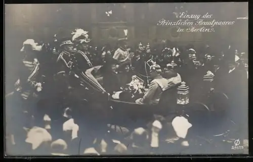 AK Berlin, Victoria Louise Herzogin von Braunschweig in einer Kutsche beim Einzug in Berlin