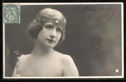 Foto-AK Walery, Paris: Ziska mit Kopfschmuck