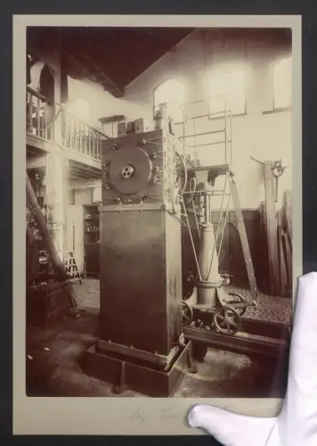 Fotografie unbekannter Fotograf, Ansicht Potsdam, Refraktor / Teleskop, Sternwarte, Werkstatt, Grossformat 23 x 33cm