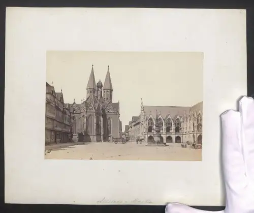 Fotografie unbekannter Fotograf, Ansicht Braunschweig, Blick auf den Altstadtmarkt mit der St. Martini Kirche