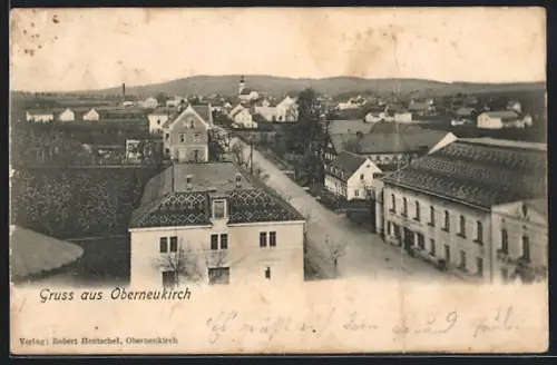 AK Oberneukirch, Ortsansicht mit Kirche und Hauptstrasse