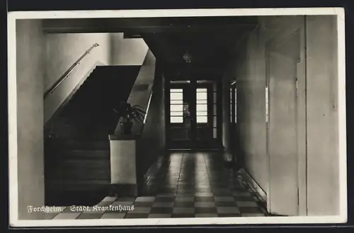 AK Forchheim / Bayern, Städt. Krankenhaus, Treppenhaus