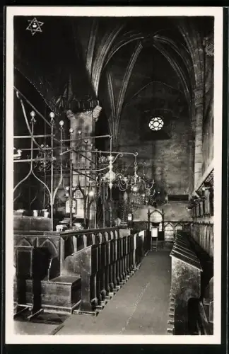 AK Prag / Praha, Prapor zidu (1648) a gotická klenba ve staronové synagoze, Judenfahne und Gothische Wölbung in Synagoge