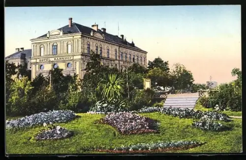 AK Krems / Donau, Parkanlage am Hotel Bahnhof