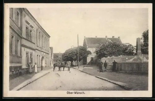 AK Ober-Wünsch, Strassenpartie mit Gasthaus zum Goldnen Ring