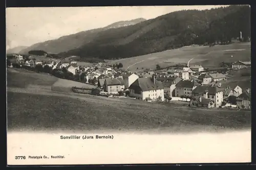 AK Sonvilier /Jura Bernois, Teilansicht mit Bergen