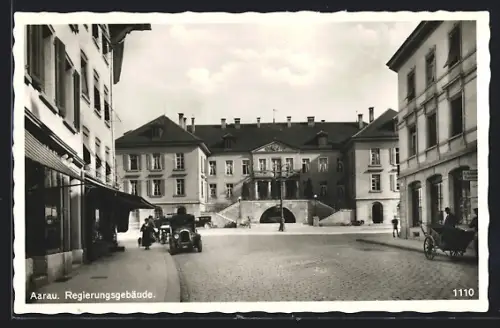 AK Aarau, Strassenpartie an Regierungsgebäude, Automobile