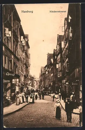 AK Hamburg, Niedernstrasse mit Passanten