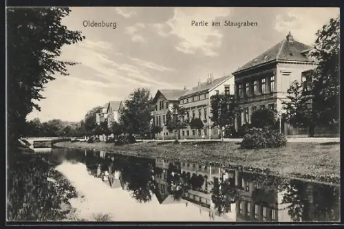 AK Oldenburg / Gr., Staugrabenstrasse, Partie am Staugraben
