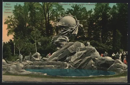 AK Bern, Weltpostverein Denkmal mit Besuchern