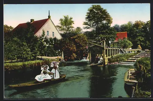 AK Neu Zauche, Kanno-Mühle-Schleuse, Spreewälderinnen in Tracht