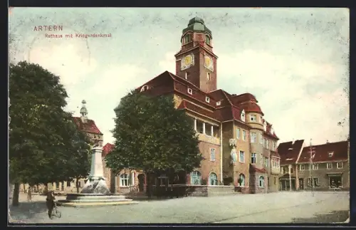 AK Artern, Rathaus mit Kriegerdenkmal