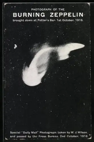 AK Photograph of the Burning Zeppelin brought down at Potter`s Bar