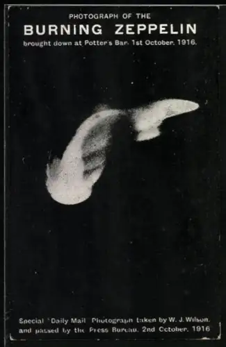 AK Photograph of the Burning Zeppelin brought down at Potter`s Bar