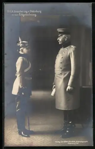 AK Grossherzog von Oldenburg mit dem Erbgrossherog in Uniform