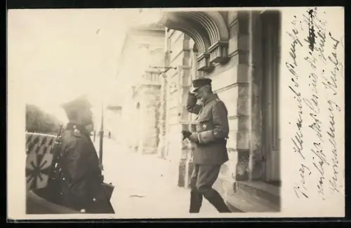 Foto-AK Prinz Heinrich von Preussen beim Besuch der Militärverwaltung am 13.6.1917