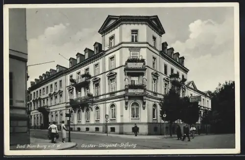 AK Bad Homburg v. d. H., Strassenpartie an der Gustav-Weigand-Stiftung