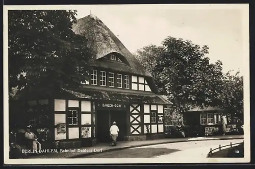 AK Berlin-Dahlem, Bahnhof Dahlem-Dorf