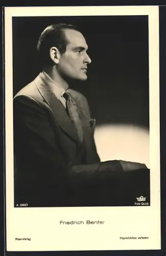 AK Schauspieler Friedrich Benfer im eleganten Anzug
