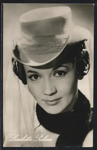 AK Schauspielerin Liselotte Pulver im Film Das Wirtshaus im Spessart