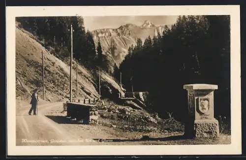 AK Altdorf / Uri, am Grenzstein auf der Klausenstrasse