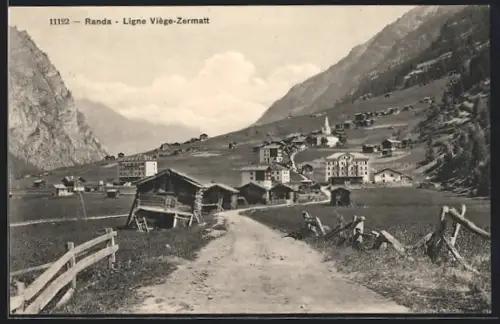 AK Randa, Ortsansicht mit Kirche und Berglandschaft