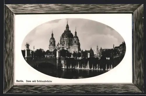 Präge-AK Berlin, Dom mit Schlossbrücke, Passepartout