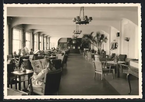 Foto-AK Westerland, Kurhaus, Innenansicht