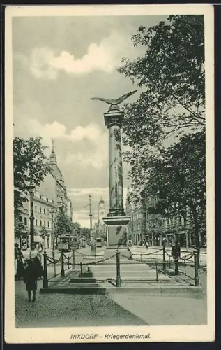 AK Berlin-Neukölln-Rixdorf, Kriegerdenkmal, Strassenbahn