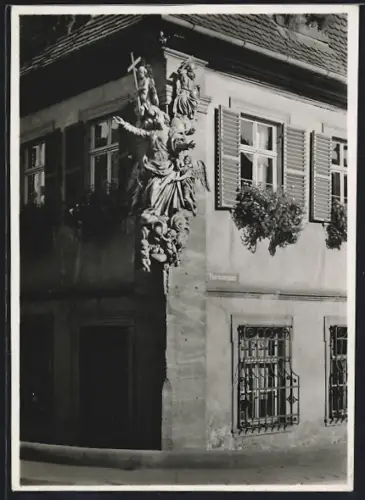 Foto-AK Deutscher Kunstverlag, Nr. 60: Bamberg, Theresienplatz mit Himmelfahrt Mariä, darüber die hl. Dreieinigkeit