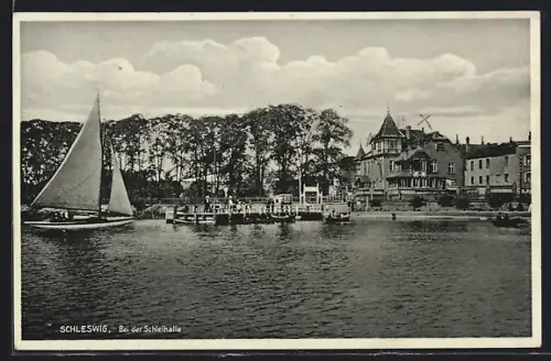 AK Schleswig, Blick auf die Schleihalle vom Wasser aus