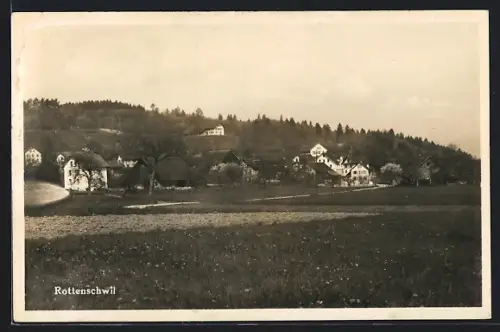 AK Rottenschwil, Ortsansicht von einem Feld aus