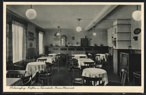 AK Holzweissig, Café und Tanzdiele Prinz Heinrich, Hauptstrasse 48, Innenansicht