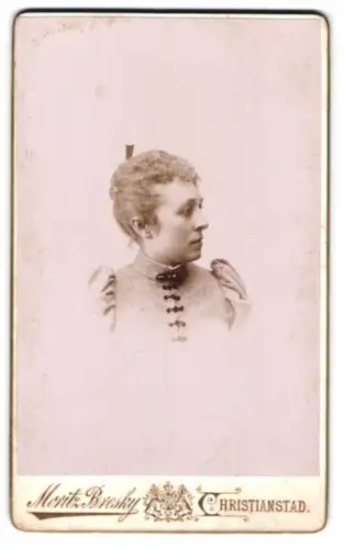 Fotografie Moritz Bresky, Christianstad, Portrait einer Frau im Profil