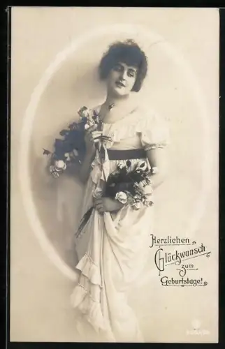 Foto-AK RPH SBW Nr. 6503/04: Fräulein im Kleid mit Rosen, Geburtstagsgruss
