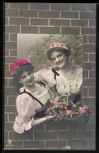 Foto-AK RPH SBW Nr. 931/32: Zwei Fräuleins mit Blumenkorb