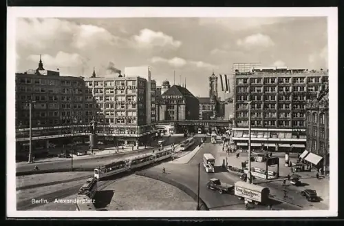 AK Berlin, Strassenbahnen auf dem Alexanderplatz