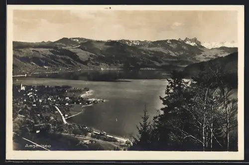 AK Unteraegeri, Totalansicht aus der Vogelschau mit Aegerisee