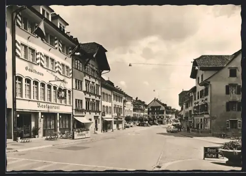 AK Sursee, Strassenpartie mit Gasthaus zum Schwanen