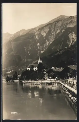 AK Brienz, Uferpartie mit Kirche