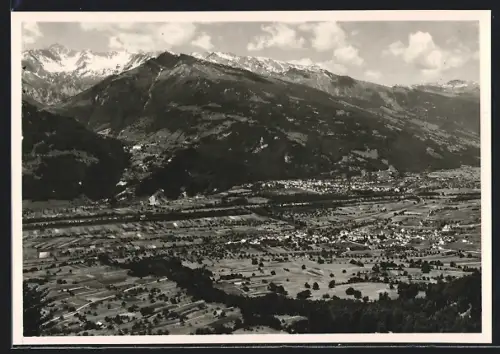 AK Maienfeld, Ortsansicht mit Bad Ragaz und Piz Sol