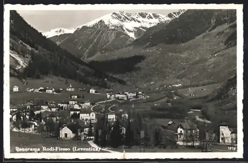 AK Rodi-Fiesso, Ortspanorama mit Gebirge