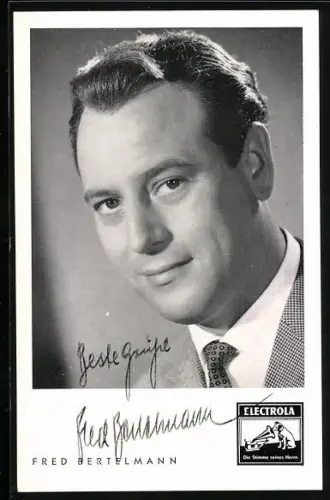 AK Musiker Fred Bertelmann im Anzug posierend, Autograph
