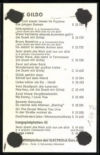 AK Sänger Rex Gildo in die Kamera schauend, Autograph