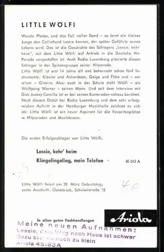 AK Sängerin Little Wölfi mit flauschigem Hund, Autograph