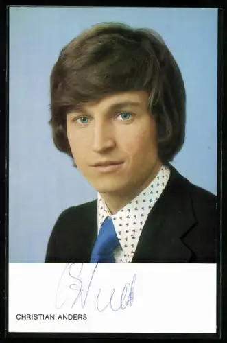 AK Sänger Christian Anders, Portrait im Anzug, Autograph