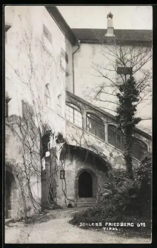 Foto-AK A. Stockhammer: Friedberg in Tirol, Schloss, Innenhof