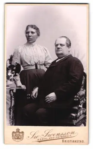 Fotografie Sw. Swensson, Kristianstad, Fisktorget 222 A, Porträt eines älteren Paares